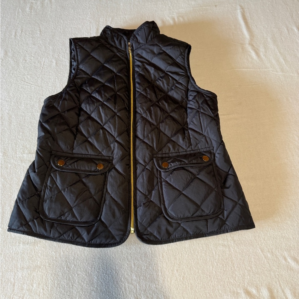 St. John’s bay Women Size Medium  Quilted Black‎ Vest